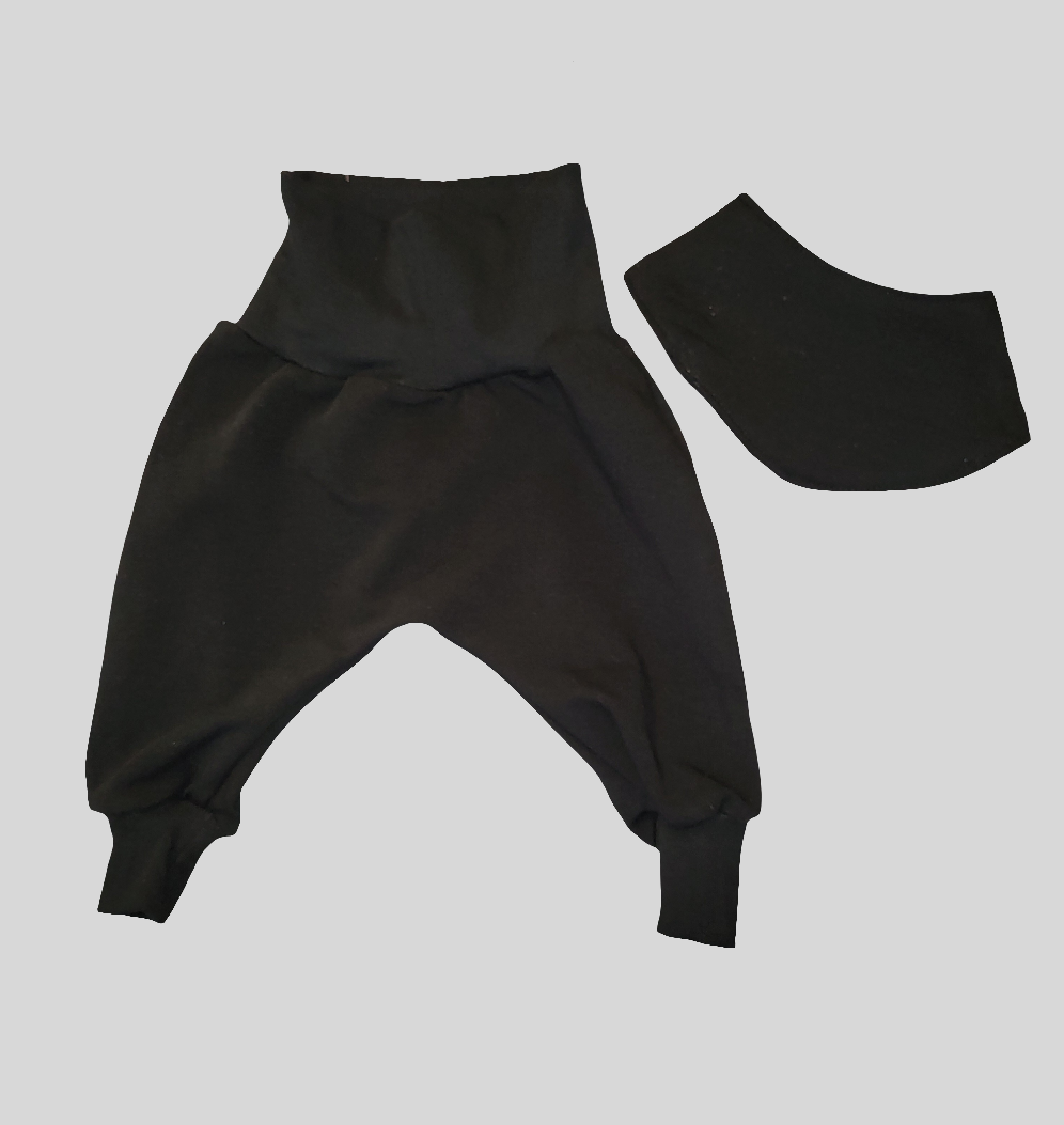 Hose "schwarz" Größe 62-68