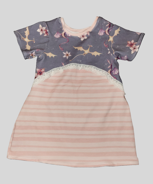 Kleid "Drachen grau" Größe 104-110